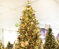 Neutral christmas tree