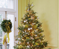 Sparkling starfish christmas tree