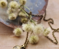 Leaf pendant