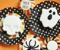 Spinning leaf chocolate cookie molds