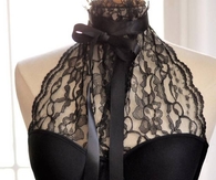 DIY LACE HALTER BUSTIER