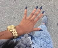 Black nail claws