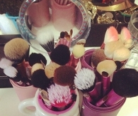 Makeup brush storage