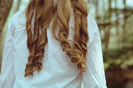 Honey blonde curl coil