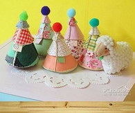 DIY Mini Fabric Christmas Tree
