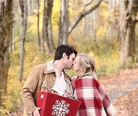 Outdoor kiss