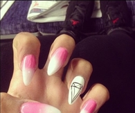 Gradient diamond nails