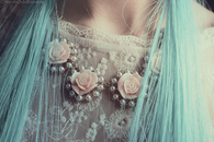 Vintage rose charms