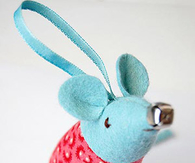 Jingle bell mouse