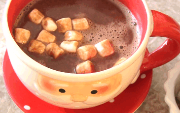 Cocoa in Santa cup