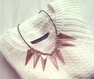 Triangular necklace