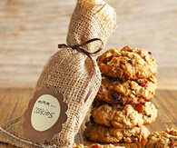 Cinnamon and fruit cookies