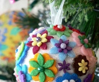 Felt flower christmas ornament