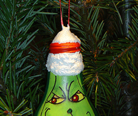 DIY Grinch Light Bulbs
