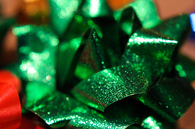 Green gift bow