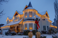 Beautiful Home Decorated for Christmas