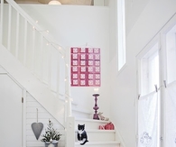 Minimalist stair decorations