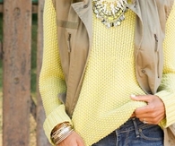 Chic yellow sweater