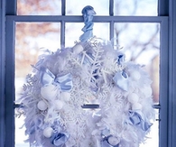 Winter snowflake wreath