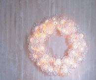 Glowing laced wreath