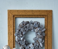 Pinecone wreath frame