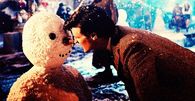 Snowman nose kiss