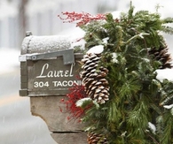 Mailbox decor