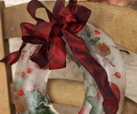 Frozen natural wreath
