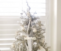 Glitter cone ornaments