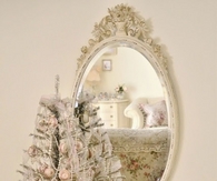 Girly vintage decor