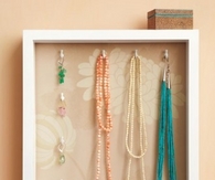 Shadow box jewelry holder