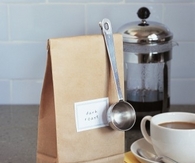 Clip on coffee spoon