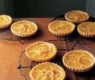 Classic shaker lemon tarts