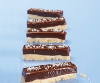 Chocolate caramel cookie bars