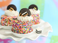 Sprinkle cupcakes