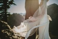 Flowing veil