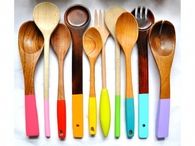 Rainbow handle wooden spoons