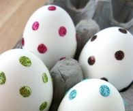 Glitter dot eggs