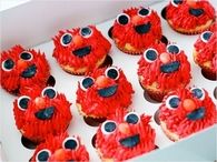 Elmo cupcakes