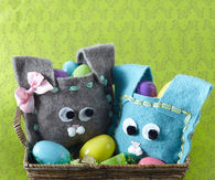 Felt easter bunny bags