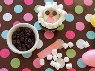 Marshmallow lamb cupcake