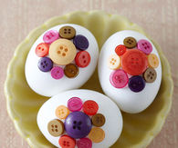 Button decorated easter eggs