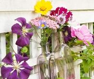 Easy flower bouquets in glass bottles