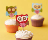 Whoo loves you cupcake