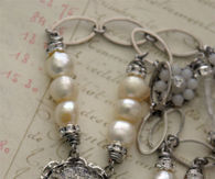 Bloom necklace