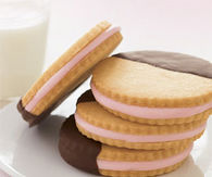 Sweetheart sandwich cookies