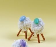 Little lamb cake balls