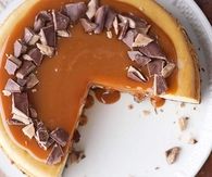 Caramel toffee cheesecake