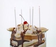 Banana split cake