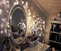 Illuminated makeup mirror